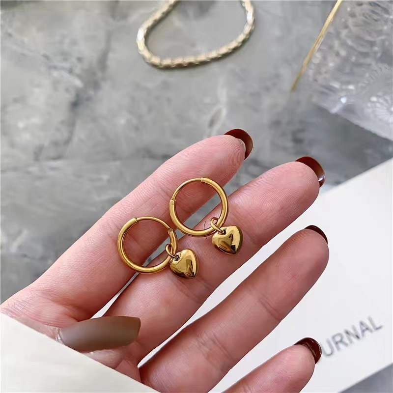 ต่างหูเหล็กไทเทเนียม จี้รูปหัวใจ ไม่ซีดจาง สไตล์เกาหลี