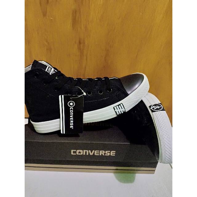 All STAR CONVERSE ALLSTAR CHUCK TAYLOR UNDEFEATED HIGH BOOT+BOX SEPATU