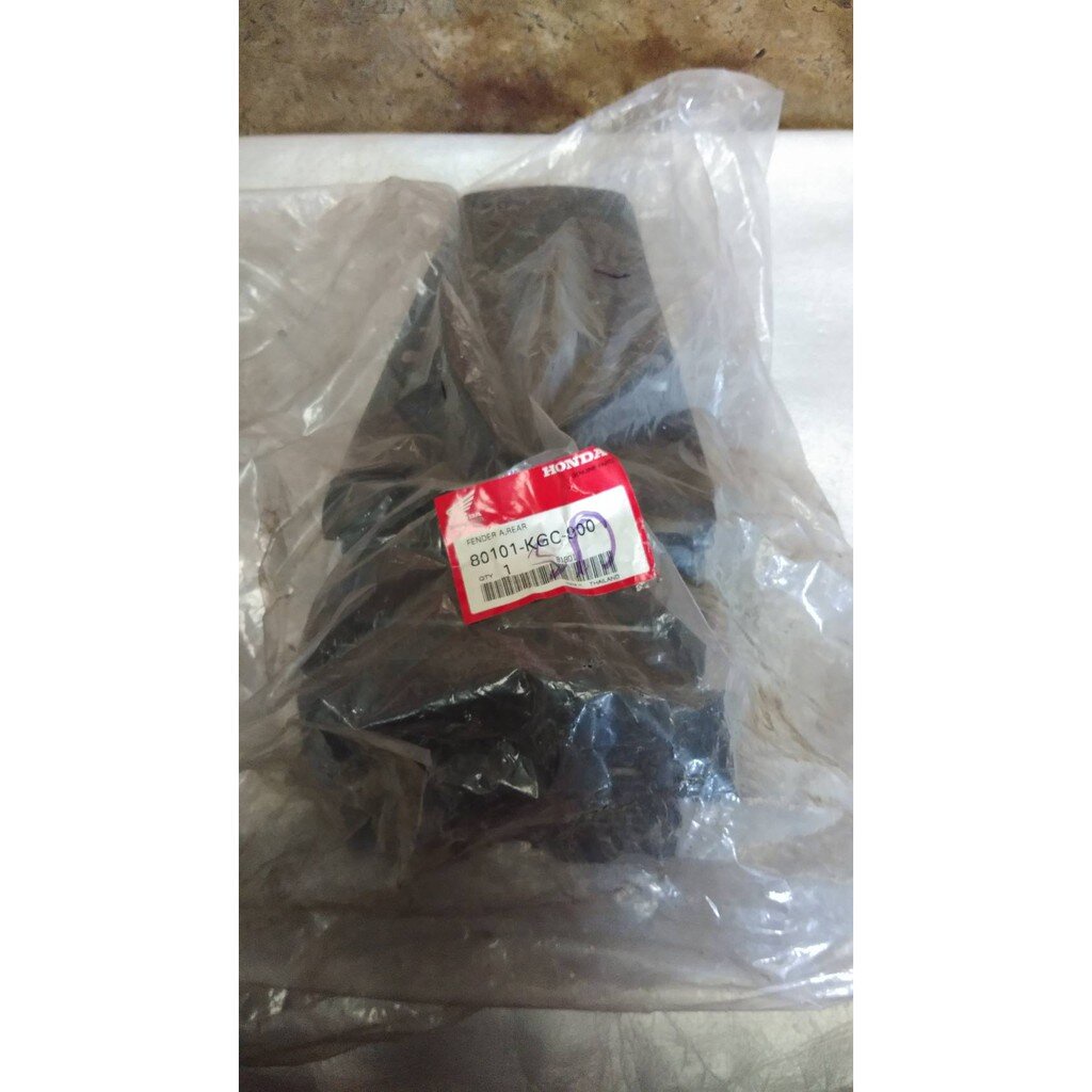 80101-KGC-900 บังโคลนหลัง A LS125 อะไหล่แท้ HONDA