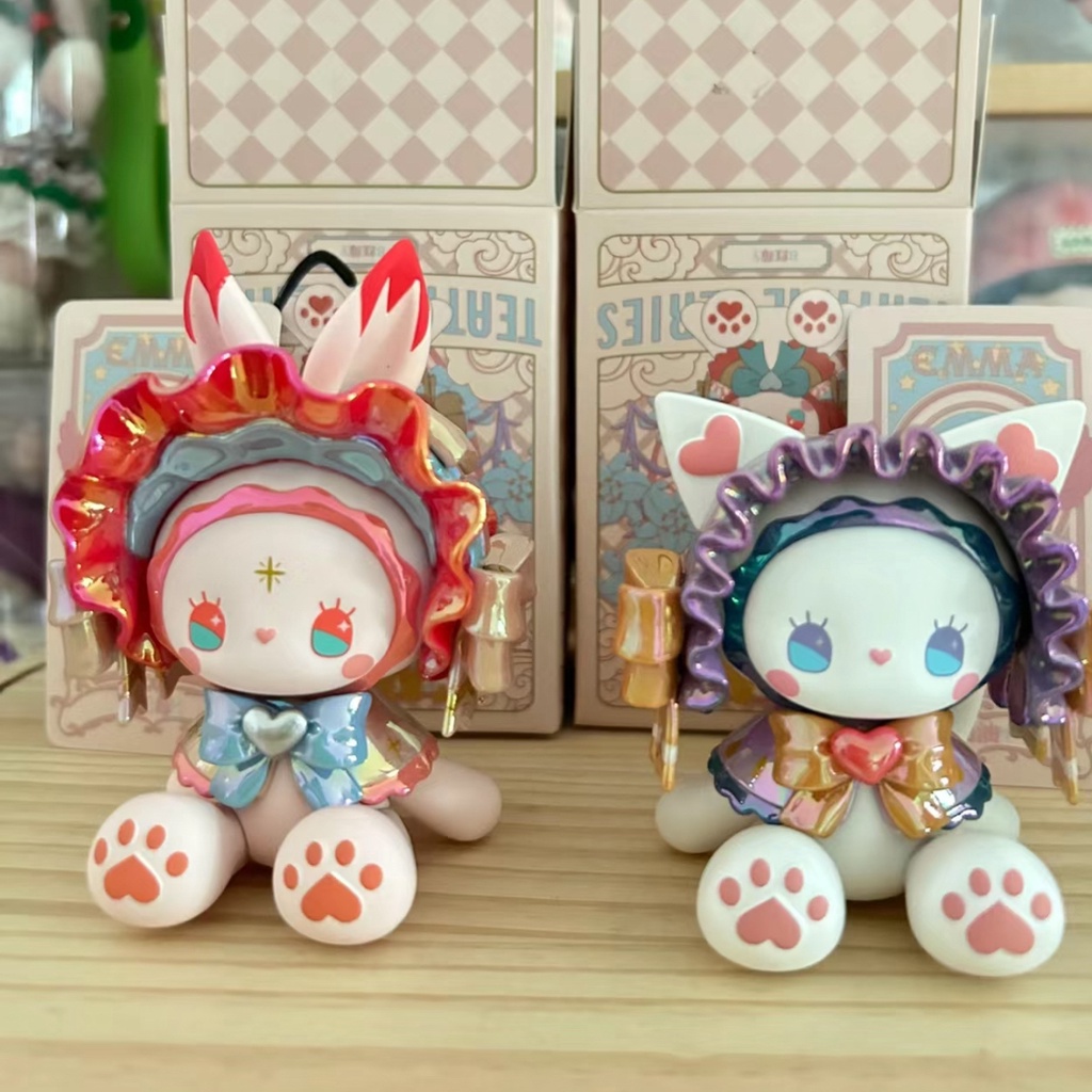 【ของแท้】ตุ๊กตาฟิกเกอร์ Emma Secret Forest Tea Party ของขวัญ สําหรับตกแต่ง