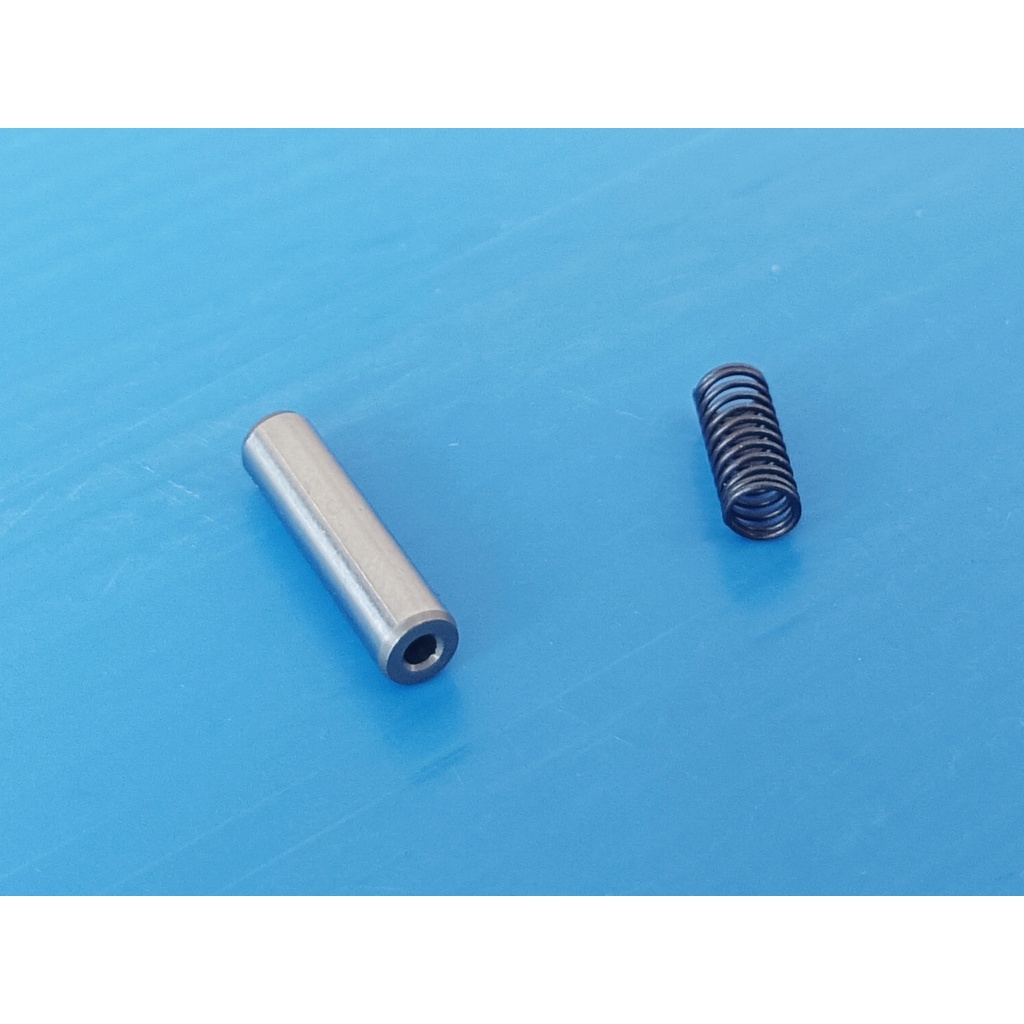 14125-KGH-900/14126-KGH-900ปลอกตัวนำพร้อมสปริงลดกำลังอัดแท้HONDA Sonic 125  ()รวม2ชิ้น
