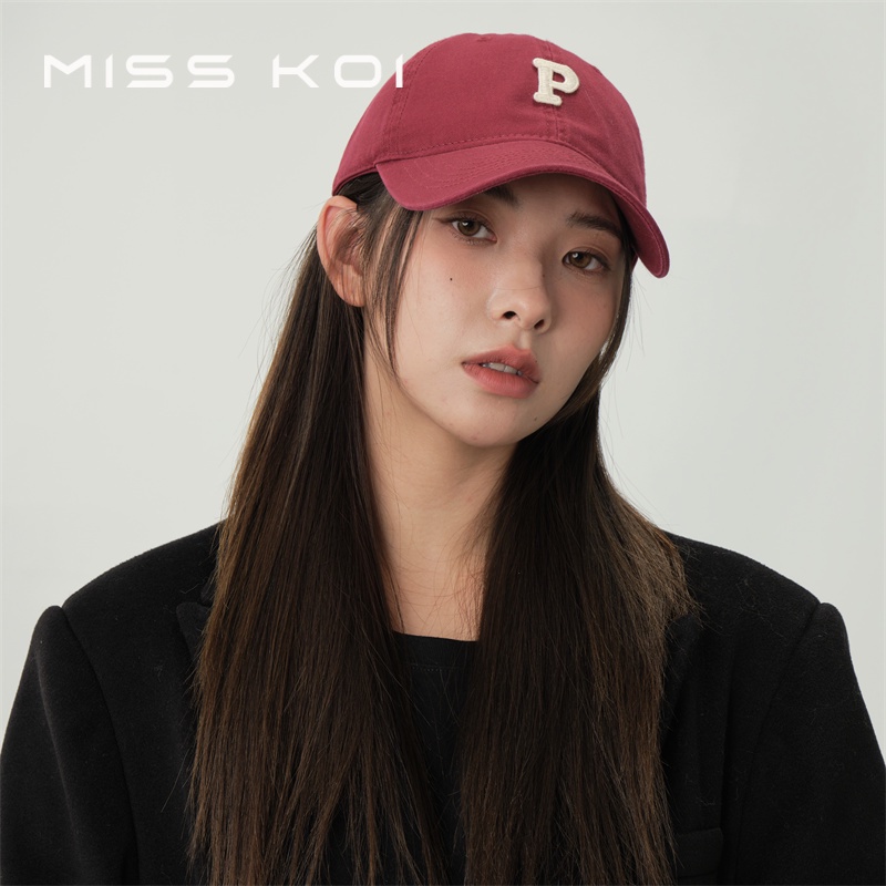Misskoi [พร้อมส่ง] ขายดี หมวกเบสบอล แบบนิ่ม พิมพ์ลายตัวอักษร P เข้ากับทุกการแต่งกาย สไตล์เกาหลี สําหรับเด็กผู้หญิง
