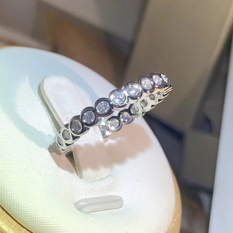 แหวนเงินแท้ เกรด S925 ประดับเพทาย เรียบง่าย เหมาะกับของขวัญแต่งงาน สําหรับผู้ชาย และผู้หญิง