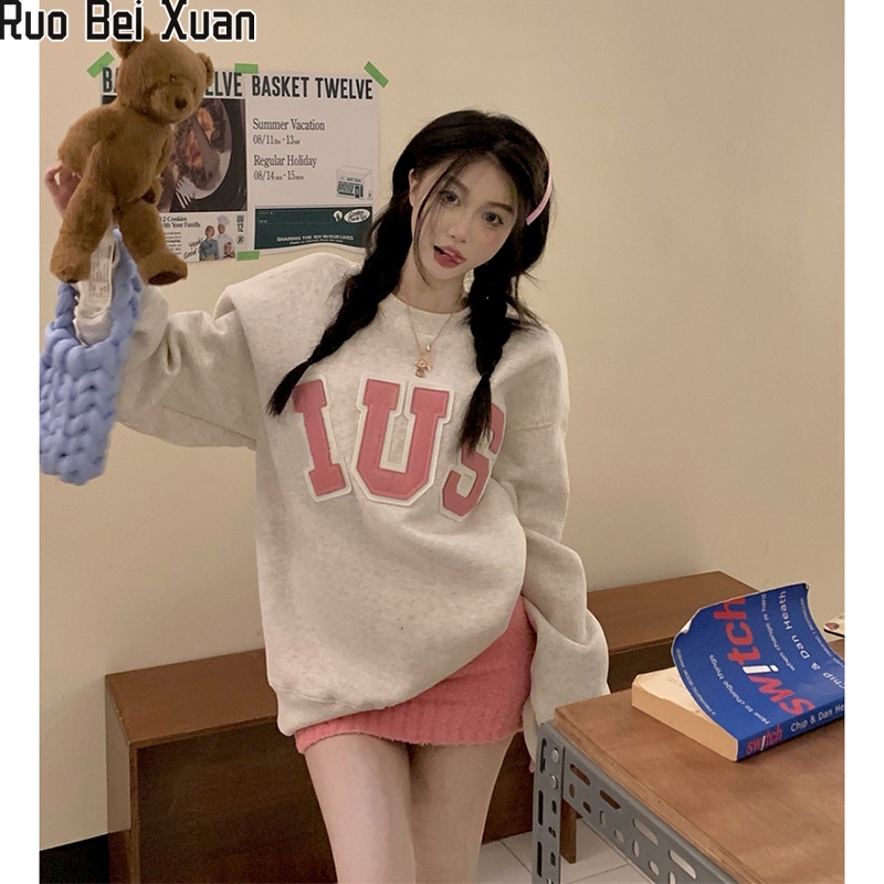 Ruo Bei Xuan เสื้อกันหนาว คอกลม ทรงหลวม พิมพ์ลายตัวอักษร สําหรับผู้หญิง