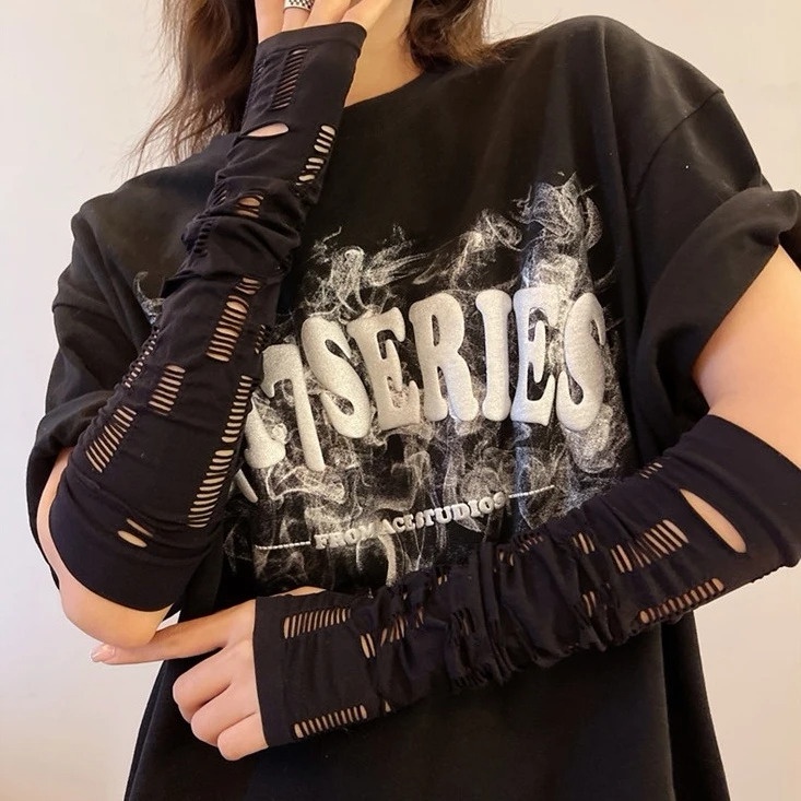 ถุงมือ ผ้าเรยอน ฉีกขาด สไตล์พังก์ โกธิค โลลิต้า ไร้นิ้วมือ สีเข้ม แฟชั่นนินจา สําหรับผู้หญิง - รูปที่ 2