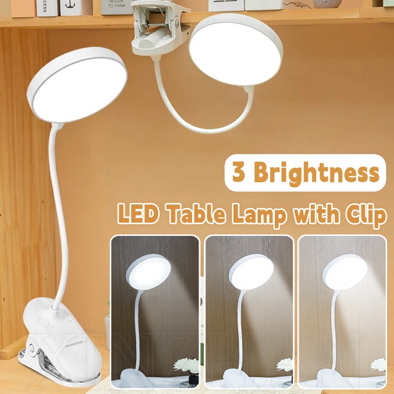 โคมไฟข้างเตียงนอน เสียบ USB 360 องศา° โคมไฟตั้งโต๊ะ LED แบบยืดหยุ่น พร้อมคลิปหนีบ / ไฟป้องกันดวงตา ลดความสว่าง 3 ระดับ / โคมไฟอ่านหนังสือ สําหรับนักเรียน