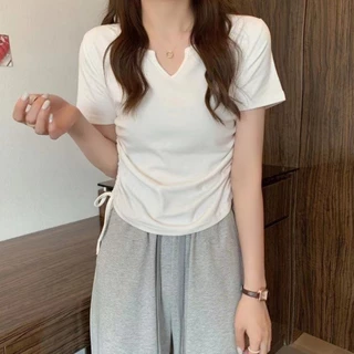 เสื้อยืดคอวีสั้นทรงสวย เสื้อยืดแขนสั้นงานเรียบๆ รูดข้างได้