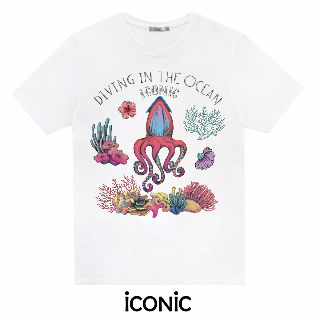 Tee iCONiC DRIVING IN THE OCEAN T-SHIRTเสื้อยืด พิมพ์ลาย ปลาหมึก ประการัง ท้องทะเล เสื้อยืดแฟชั่น เสื้อยืดสีขาว เ แฟชั่น