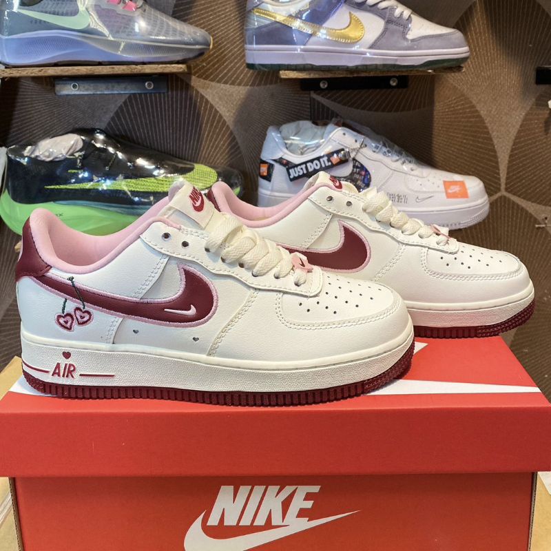 Nike Air Force 1 Low Valentine's Day Women Sneakers แท้ ส่งฟรี รองเท้า free shipping