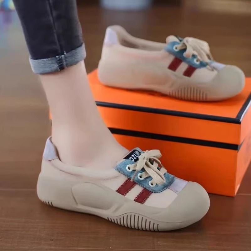 Mint Mambo รองเท้าผู้หญิง Retro รองเท้าเดี่ยว 2025 ฤดูใบไม้ผลิใหม่สไตล์สวมใส่ Breathable All-Match Soft Sole Casual รองเท้าสีขาว