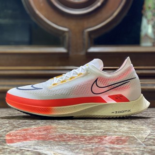 รองเท้าวิ่ง Nike ZoomX StreakFly (M11US)