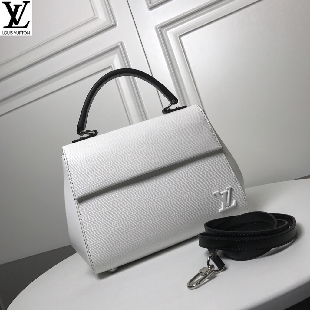 หลุยส์วิตตอง Louis Vuitton กระเป๋าถือ lv 0 💰 mini m41305 สีขาว [] 💁🏻 cluny bb
epi แรงบันดาลใจจาก nicolas gbags กระเป