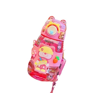（ พร้อมส่ง）กระติกน้ำดื่มสำหรับเด็ก สัตว์ประหลาดตัวน้อย ถ้วยพลาสติก ทนทานต่อการตกหล่น กระติกน้ำเด็กอนุบาลพกพาเด้งดึ๋งๆ