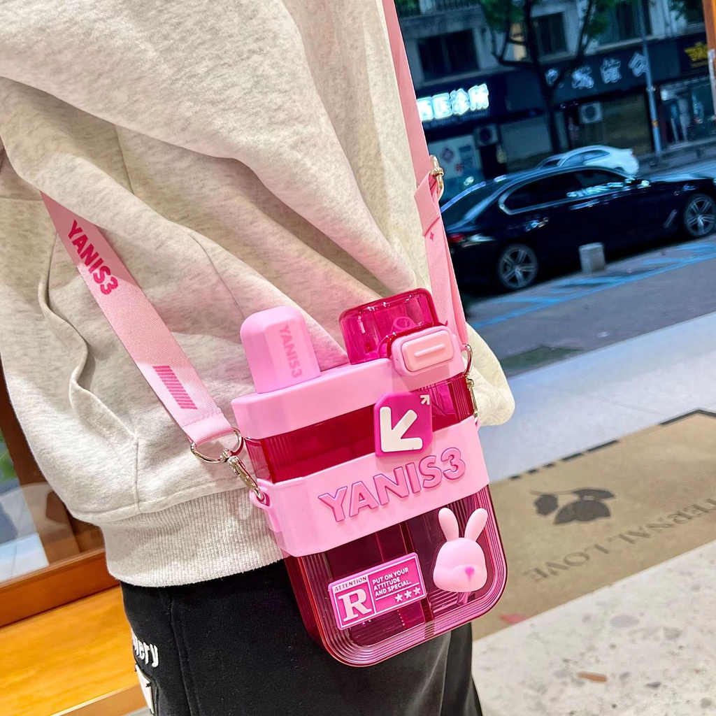 กระติกน้ำเด็ก ขวดน้ําดื่ม 2in1กระติกน้ำเด็ก620มล สําหรับเด็ก พร้อมสติกเกอร์3D มีสายสะพาย แก้วน้ําน่ารัก ทรงเหลี่ยม💧 - รูปที่ 2