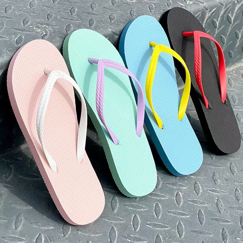 ToyNo.1🧸พร้อมส่ง🧸 "LT-568" รองเท้าแตะหูคีบ สายสลับสีทูโทน แฟชั่นฤดูร้อน พื้นทรงแบน เหมาะกับเดินชายหาด