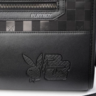 Playboy รุ่นMetro Men's Chest bag กระเป๋าคาดอกคาดเอวผู้ชาย รหัส ST-B251PBM304-BK ดีไซน์สกรีนยาง Logo สีCarbon Black
