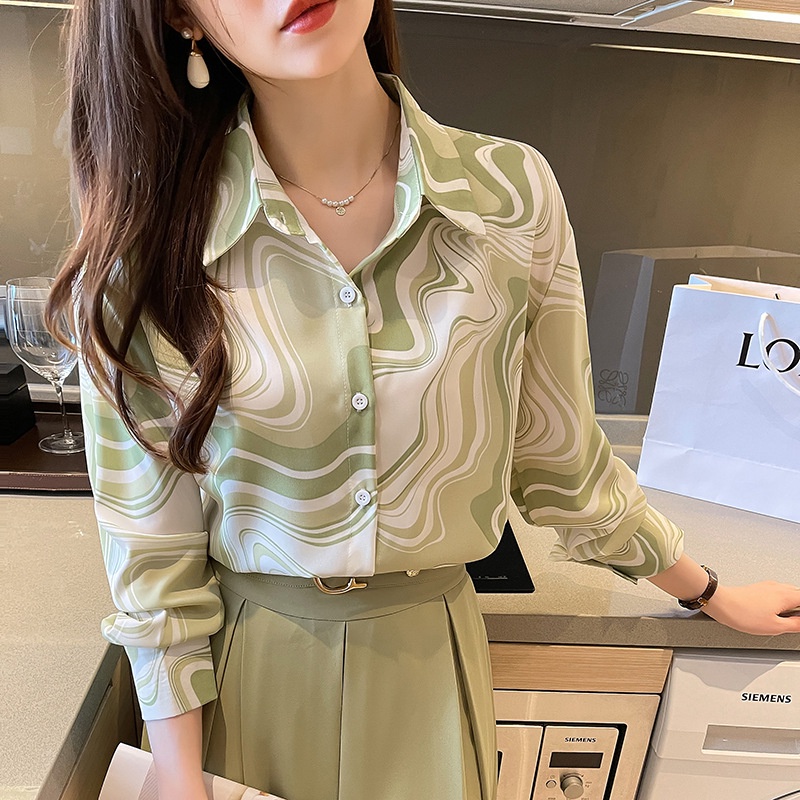 พลัสไซซ์ M-4XL มัทฉะ สีเขียว ชีฟอง เสื้อผู้หญิง ทรงหลวม สไตล์เกาหลี แขนยาว ลําลอง วินเทจ สุภาพสตรี ที่รัก เสื้อเชิ้ตแขนยาว ผู้หญิง อารมณ์หรูหรา ด้านบน