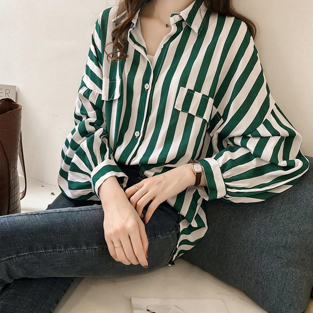 Lune_Grace W283เสื้อเชิ้ดแขนยาวลายทาง กระดุมกลาง มีกระเป๋าที่หน้าอกทั้งสองด้าน