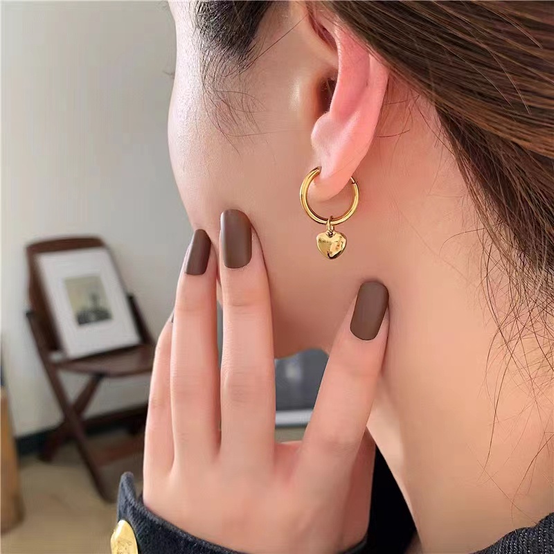 ต่างหูเหล็กไทเทเนียม จี้รูปหัวใจ ไม่ซีดจาง สไตล์เกาหลี - รูปที่ 4