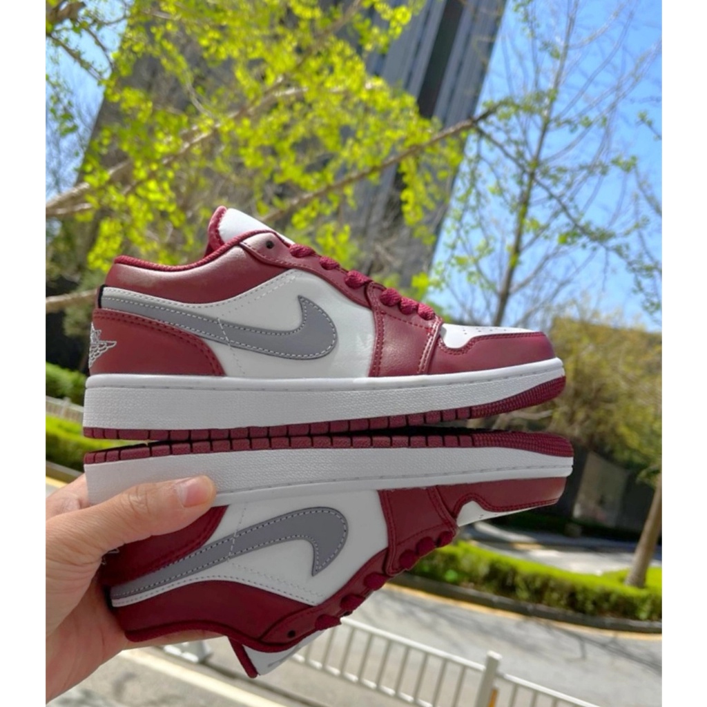 Nike Jordan Air Jordan 1 low bordeaux 553558-615 ของแท้ 100% Sneakers รองเท้า true