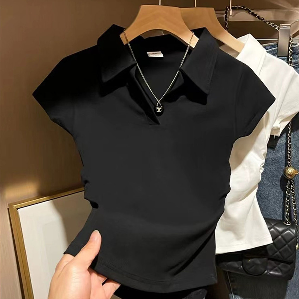 เสื้อโปโลคอปกแขนสั้นสีขาว ทรงเข้ารูป เหมาะกับวันพักผ่อน