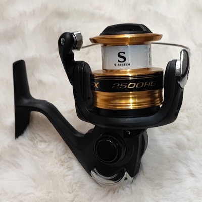 รอกสปิน Shimano Fx2500HG