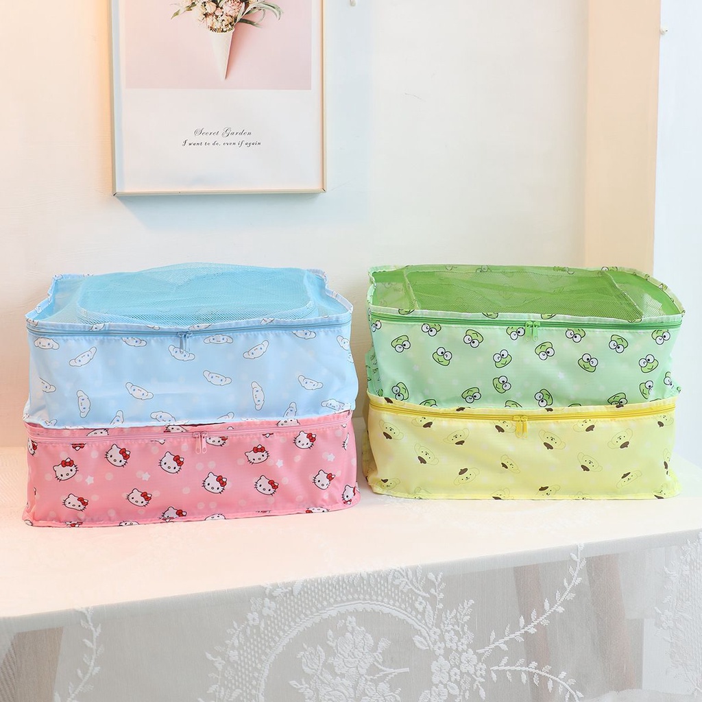 กระเป๋าเก็บเสื้อผ้า ผ้านวม ป้องกันฝุ่น แบบพับได้ ลายหมีคุโรมิ สีรุ้ง สําหรับเดินทาง 6 ชิ้น
