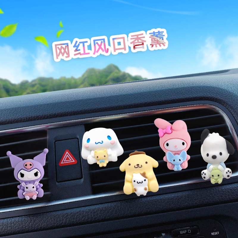 Sanrio น้ําหอมปรับอากาศในรถยนต์ แบบคลิปหนีบ น้ําหอมปรับอากาศ อโรมาเธอราพี น้ําหอม น่ารัก อุปกรณ์ตกแต่งภายในรถยนต์