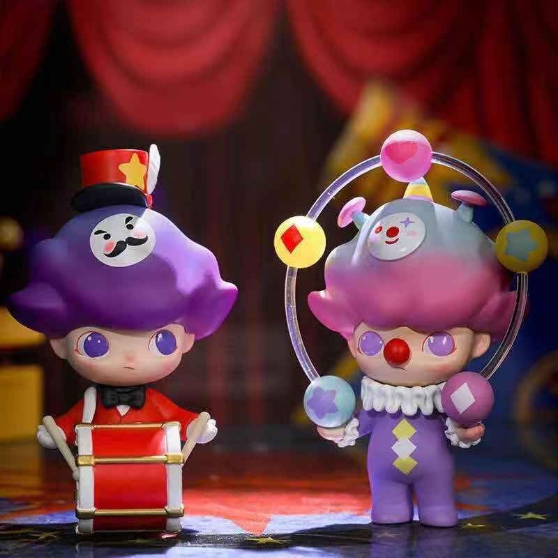 【Genuine】POPMART Dimoo Midnight Circus juggler ตุ๊กตาฟิกเกอร์ เครื่องประดับ ของขวัญ Blind Box