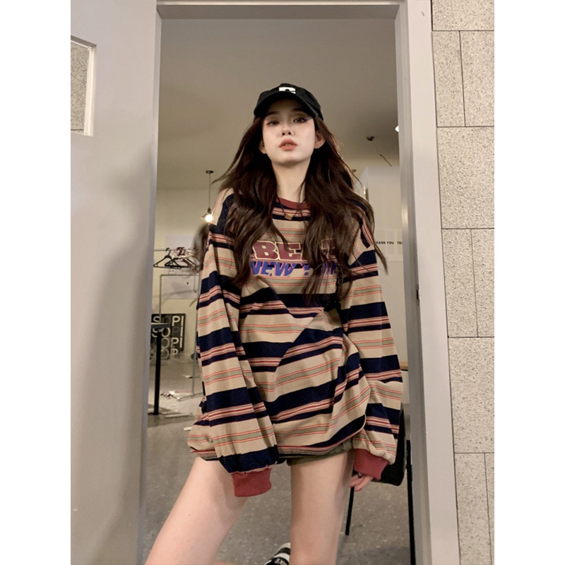 เสื้อกันหนาวแขนยาว คอกลม พิมพ์ลายตัวอักษร ทรงหลวม อเนกประสงค์ แฟชั่นฤดูใบไม้ร่วง สําหรับผู้หญิง