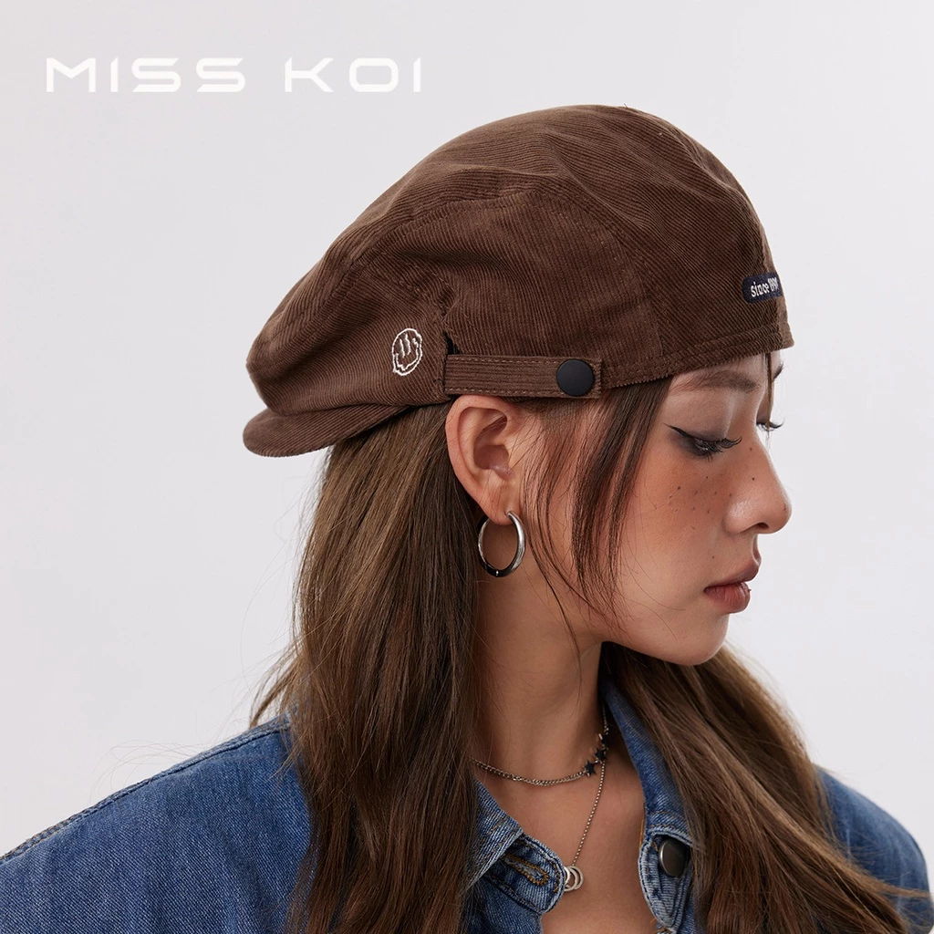 MISSKOI Retro ไปข้างหน้าหมวกหญิงเกาหลีรุ่น All-Match หัวใหญ่เส้นรอบวง Newsboy จิตรกรหมวก Peaked หมวก Influencer แสดงใบหน้าขนาดเล็ก Beret T
