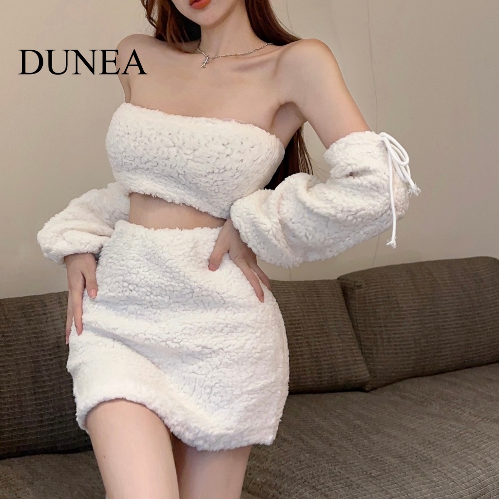 Dunea ชุดเสื้อยืดครอป เปิดไหล่ ผ้ากํามะหยี่ เซ็กซี่ สําหรับผู้หญิง 2 ชิ้น