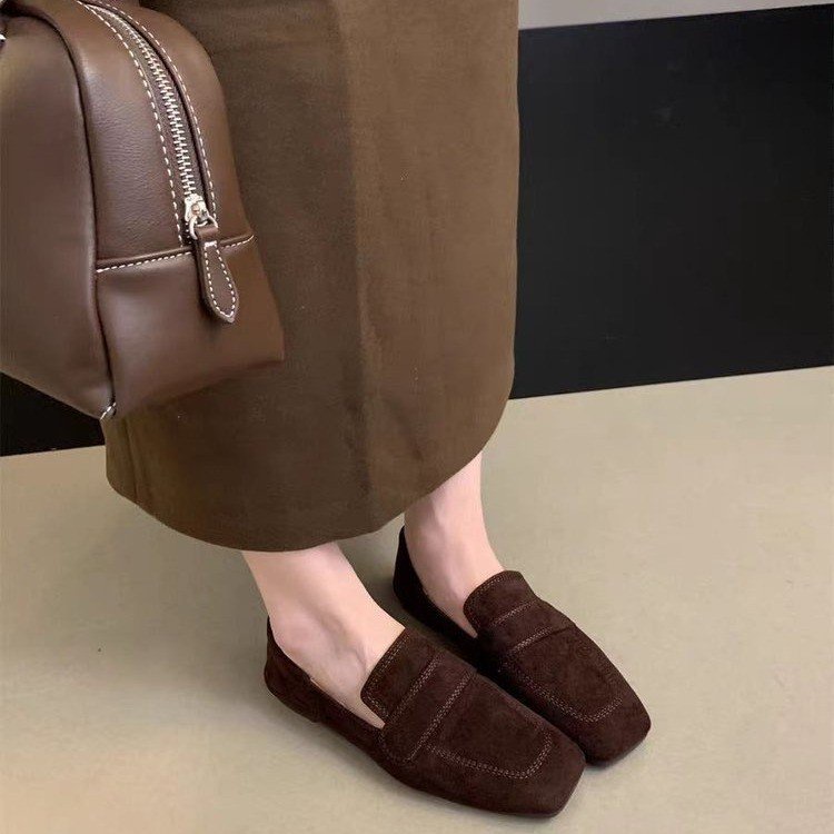 รองเท้าผู้หญิง, พื้นรองเท้าแบน, นิ้วเท้าสี่เหลี่ยม, lofers, เสื้อผ้าผู้หญิง