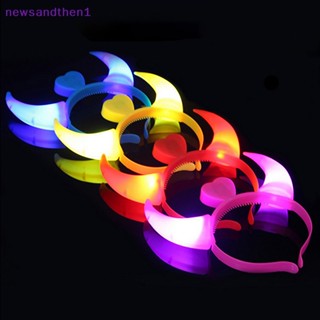 Newsandthen1 ของเล่นเรืองแสง เด็ก ผู้ใหญ่ ฮาโลวีน และคริสต์มาส ปาร์ตี้ ตกแต่ง LED ตลก ปีศาจ แตร สว่างขึ้น ที่คาดผม ที่คาดผม ห่วงกระพริบ ดี