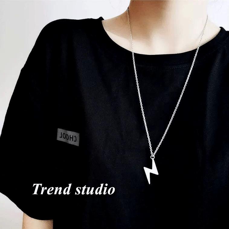 สร้อยคอรูปสายฟ้า ทันสมัย ​​เรียบง่าย สไตล์เกาหลี คอลเลกชันสร้อยคอสไตล์ฮิปฮอป สินค้าราคาพิเศษจากทางร้าน ราคาไม่แพงมาก