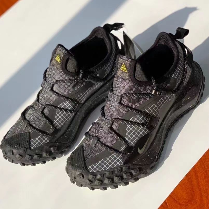 ฤดูใบไม้ผลิและฤดูร้อนรองเท้าผู้ชายและผู้หญิง ACG Mountain Fly รองเท้ากีฬาลําลองช็อกรองเท้าวิ่งช้ารองเท้าปีนเขากลางแจ้ง