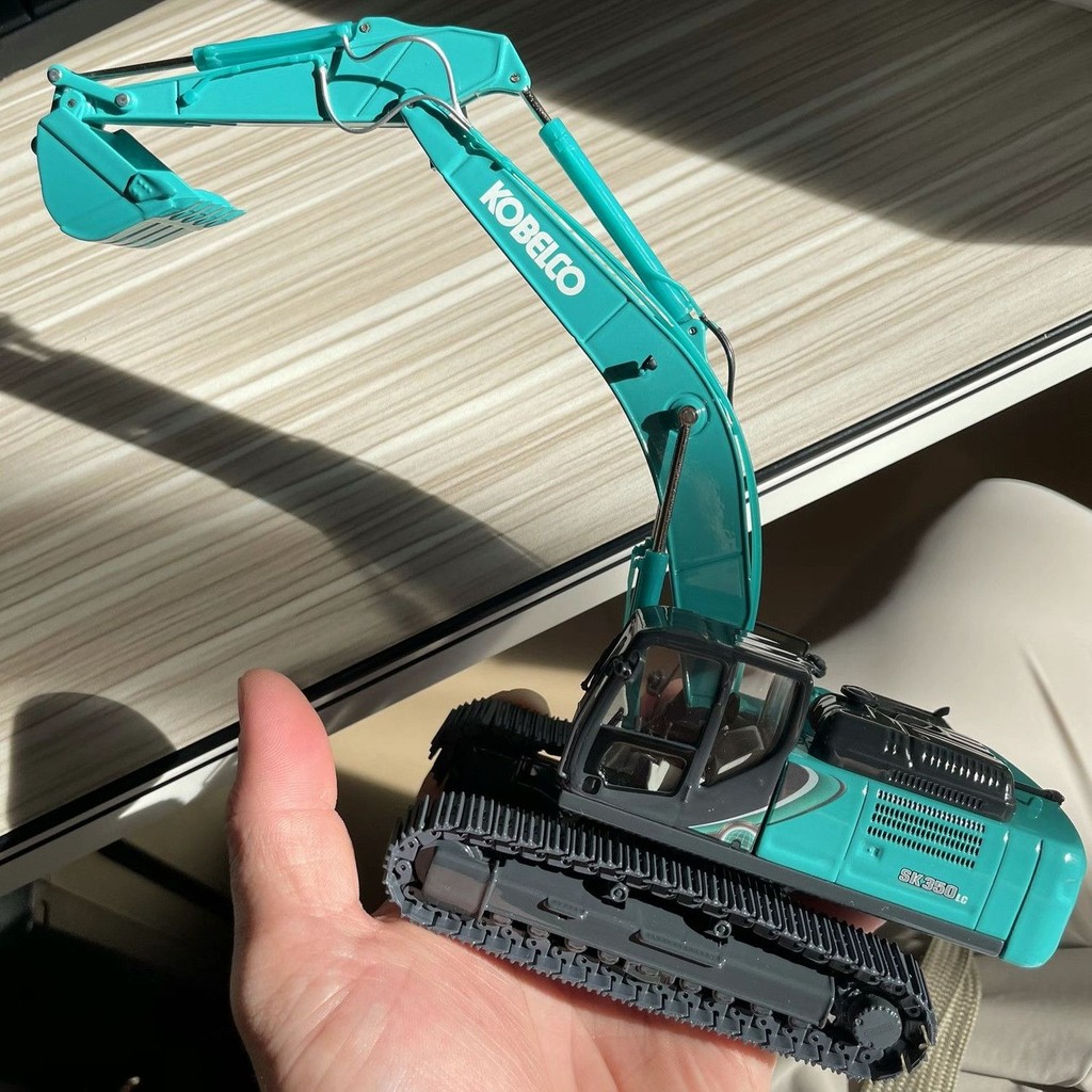 โรงงานเดิม KOBELCO 1/50 SK350LC วิศวกรรมยานพาหนะจําลองรถขุดโลหะผสมรุ่นพร้อมสต็อก