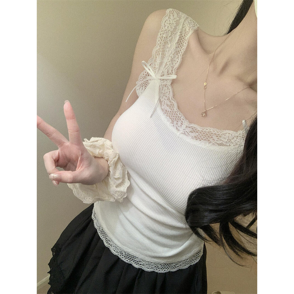 QY.Shop⭐️สินค้าราคาพิเศษ⭐️เสื้อกล้ามลูกไม้ แต่งโบว์ น่ารักมาก มีฟองน้ำสีพาสเทลยืดกำลังดี 