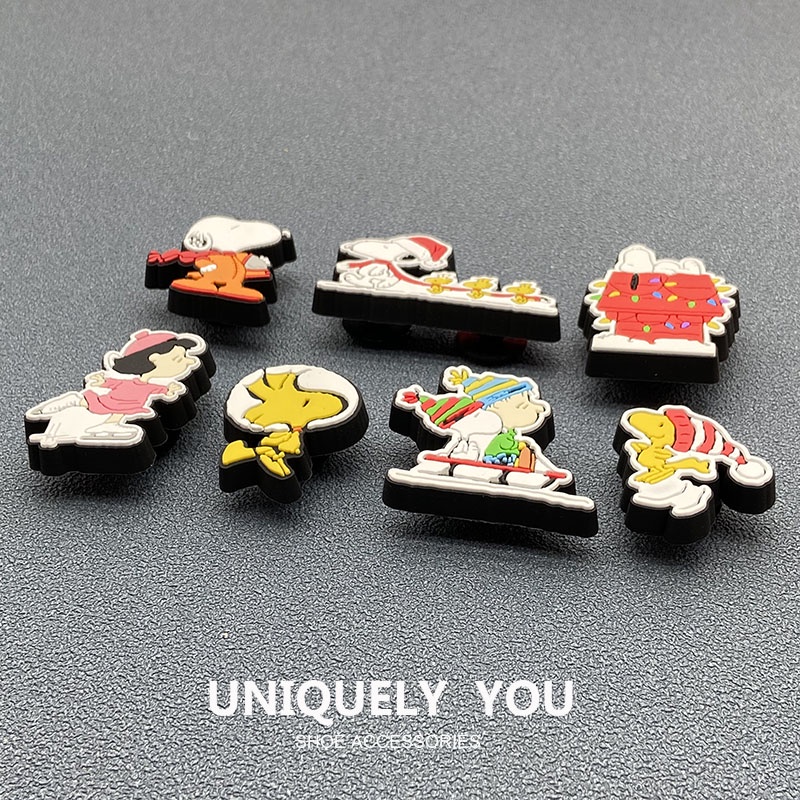 jibbitz crocs หัวเข็มขัด รูปการ์ตูน Snoopy  ตัวติดรองเท้า crocs อุปกรณ์เสริม สําหรับตกแต่งรองเท้า jibbitz crocs เกาหลี