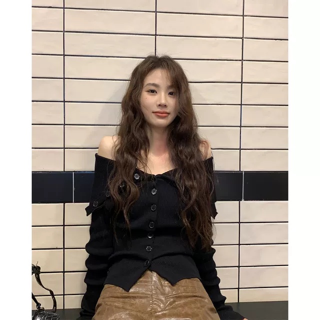 Gakki เสื้อยืดปาดไหล่ไหมพรมหญิง แขนยาว ผญ ผ้านิ่มใส่สบาย ฟรีไซส์ พร้อมส่ง 1771#