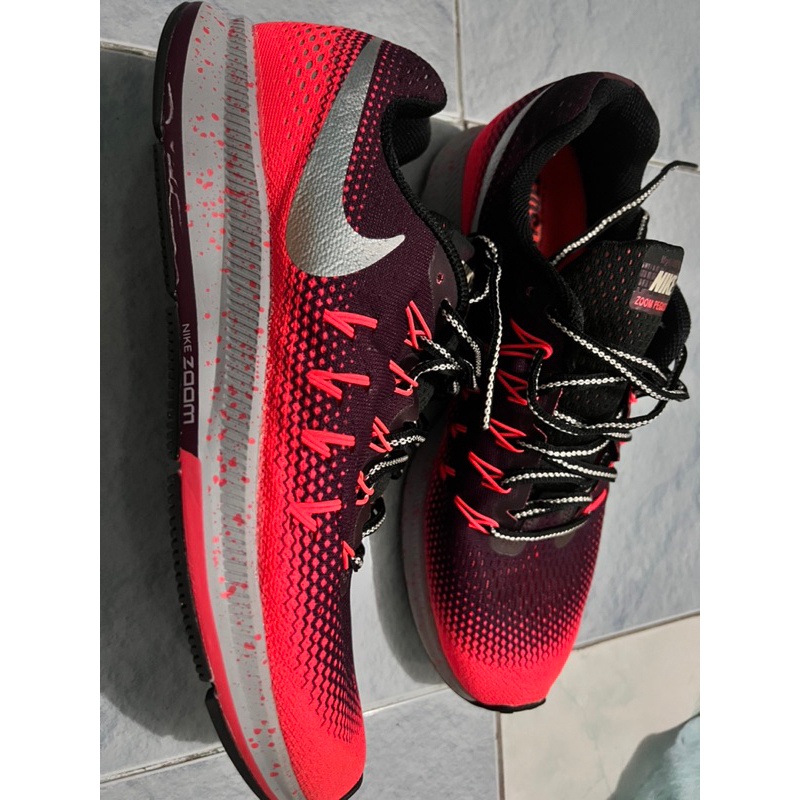 รองเท้าวิ่ง/ลำลอง Nike zoom pegasus 33 มือสอง สภาพใหม่
