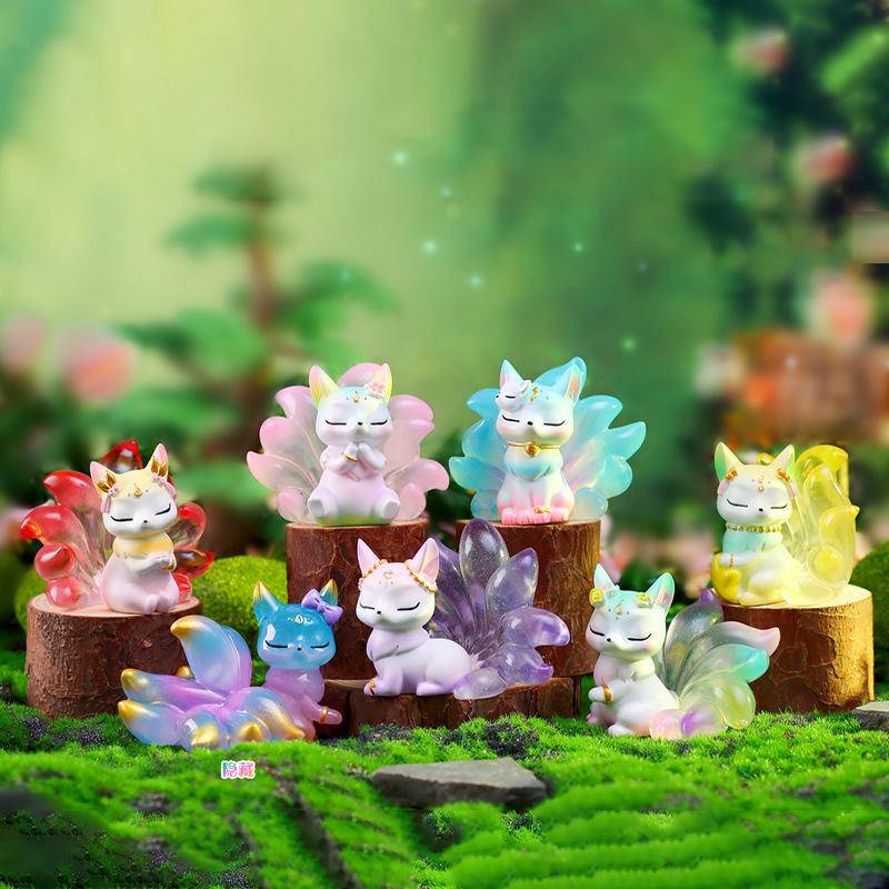 The new nine-tailed fox blind boxทาสีภูเขาเก้าหางสุนัขจิ้งจอกแปลกใจกล่องเครื่องประดับกล่องตาบอดของเล่นสร้างสรรค์งานฝีมือยอดนิยมตกแต่งบ้านภายในรถวัยรุ่นวันเกิดของขวัญวันวาเลนไทน์