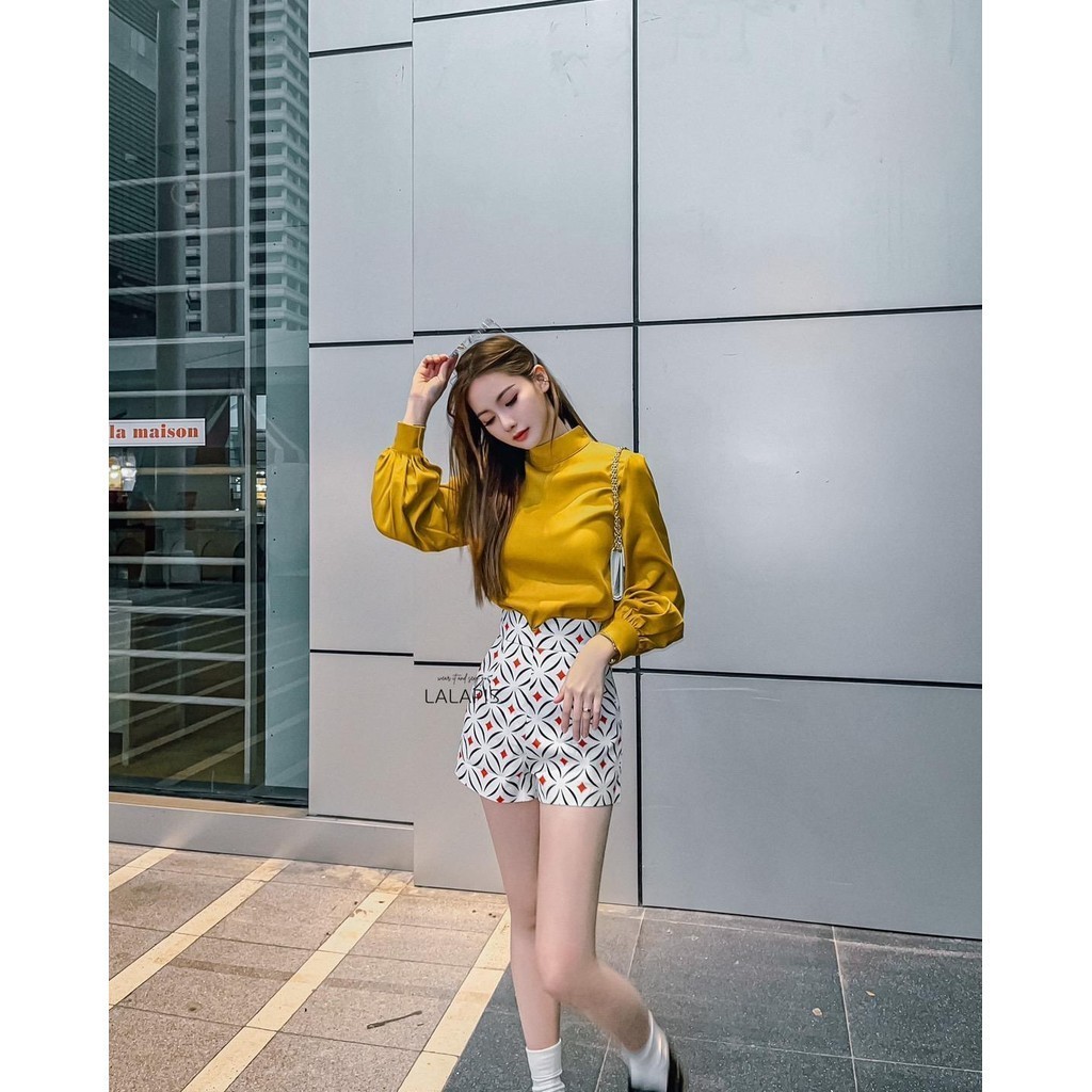 Shop_DD (พร้อมส่ง) Lalapis19 เซท 2 ชิ้นเสื้อสีเหลืองมัสตาร์ด กางเกงพิมพ์ลาย K. shop น่ารักทุกอนู