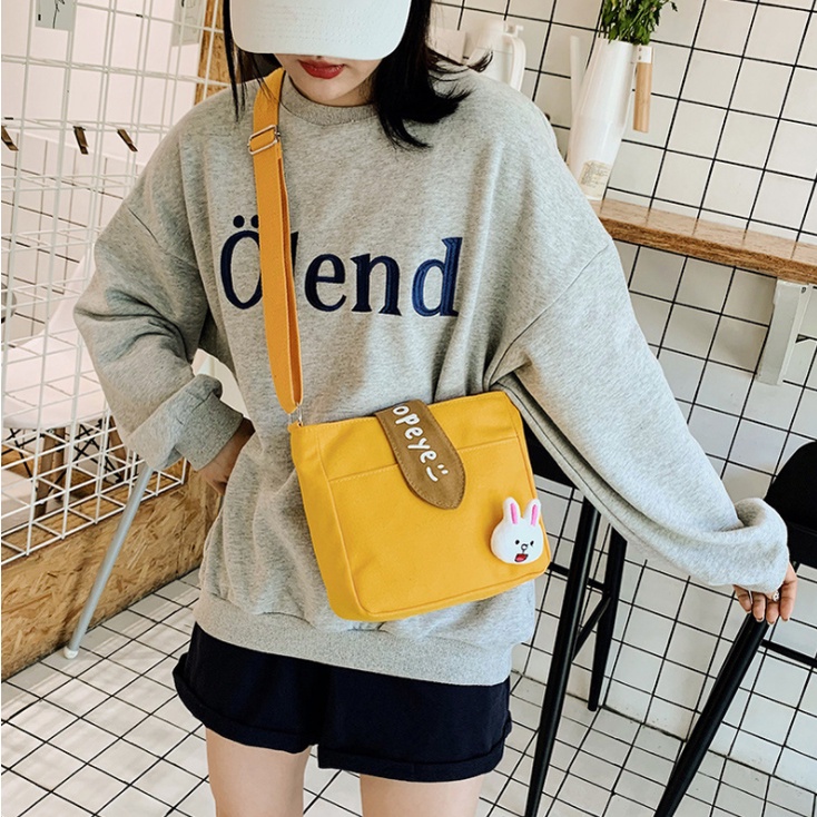 กระเป๋าสะพายข้างเย็บตุ๊กตาสุดคิ้ว (E-444)
