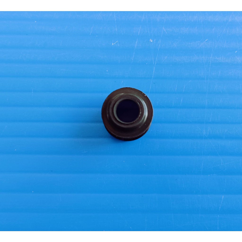 5YP-E2119-00ซีลแกนวาล์วแท้YAMAHA Spark135,X-1R อะไหล่แท้ศูนย์YAMAHA()1ชิ้น