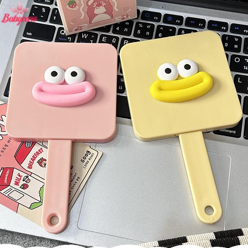 Byce> แบบพกพาไส้กรอกปากกระจกแต่งหน้าพร้อมหวีการ์ตูน Quadrate จับกระจกเครื่องสําอางสาวของขวัญเครื่องมือเครื่องสําอางกระจกโต๊ะเครื่องแป้งใหม่