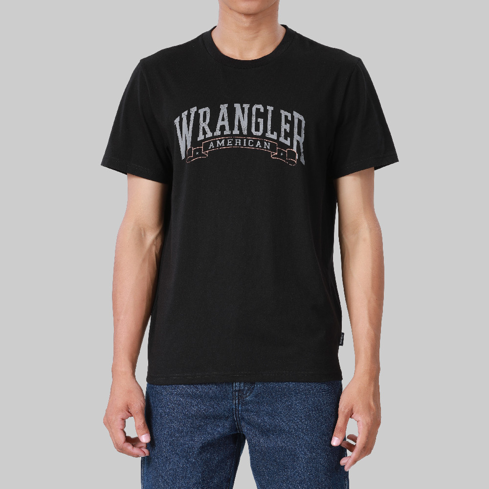 WRANGLER เสื้อยืดแขนสั้นผู้ชาย Regular รุ่น WR F524MTSSF75 สีดำ