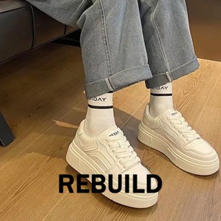 REBUILD รองเท้าผ้าใบผู้หญิง สีขาว พื้นหนา รองเท้าผ้าใบส้นสูงส้นหนา รองเท้าแฟชั่น ผูกเชือก 2023 NEW B95F4G4 37Z230911