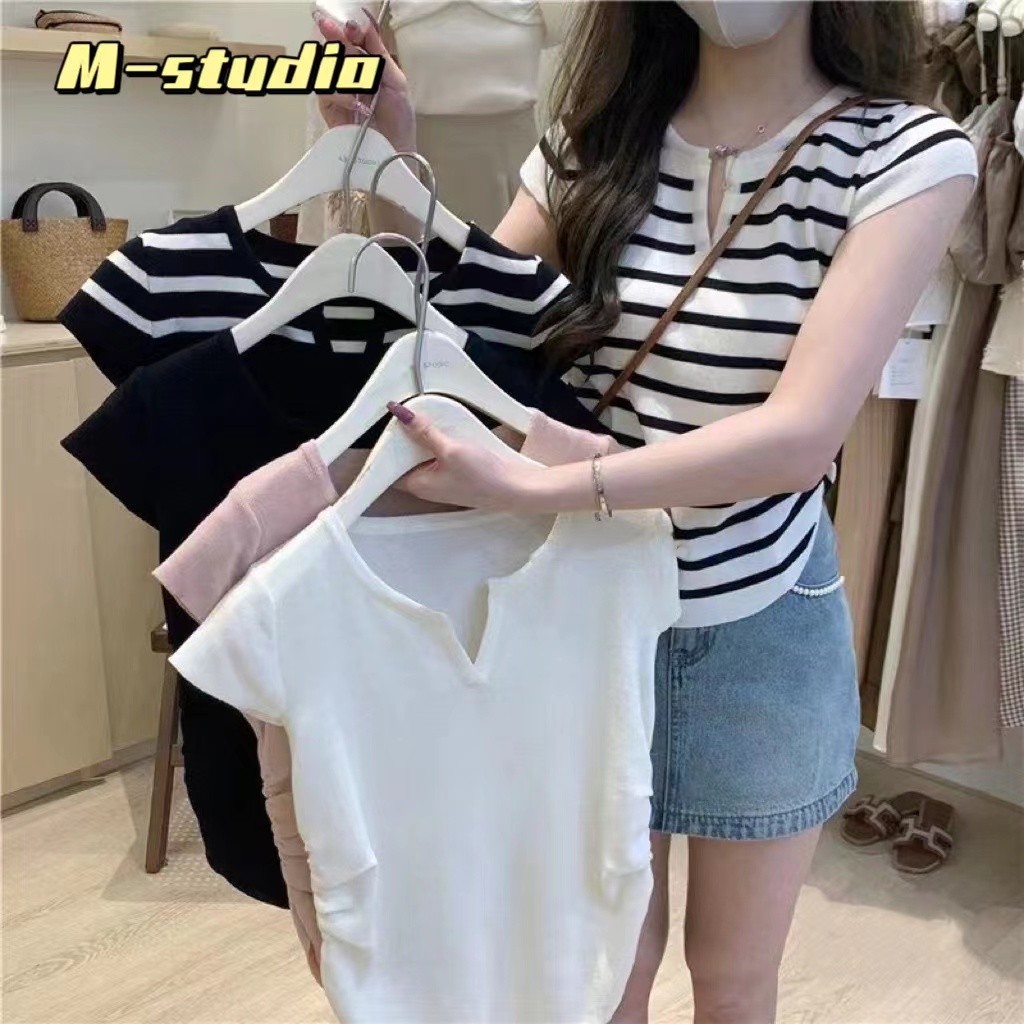 Maze**พร้อมส่ง**เสื้อไหมพรมแขนสั้นคอวีผ้าใส่สบายจั้มเอวด้านข้างน่ารักๆ(5A105)
