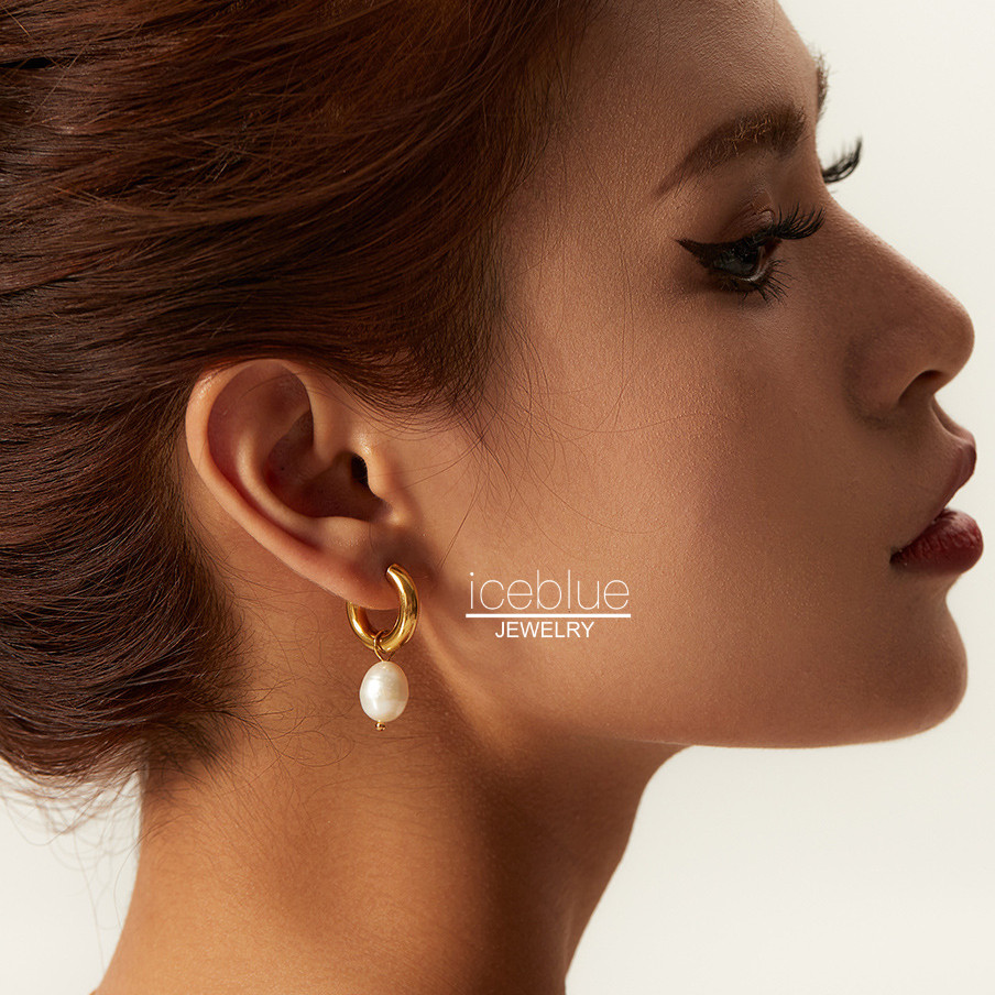 【iceblue】ต่างหูห่วงจี้ไข่มุกน้ำจืดธรรมชาติ ชุบ 18K Gold ไร้สนิม ฮิปโปแอลเลอร์เจนิก สเตนเลสไทเทเนียม สำหรับผู้หญิง E65